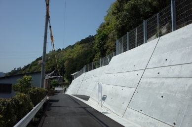 急傾斜地崩壊対策設計（奈良県）